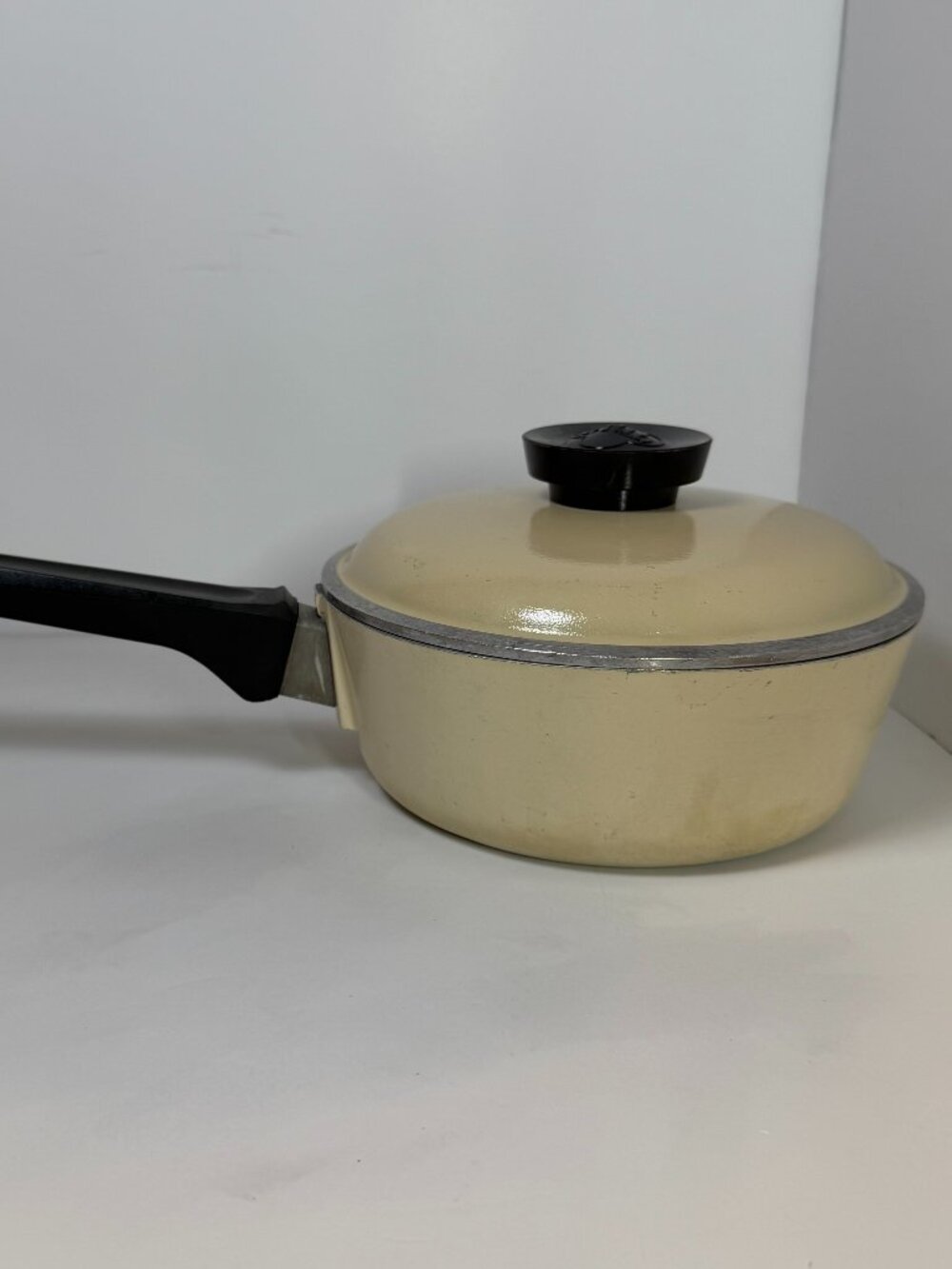 Vintage Club Cookware Aluminum 1 QT Saucepan in Harvest Gold